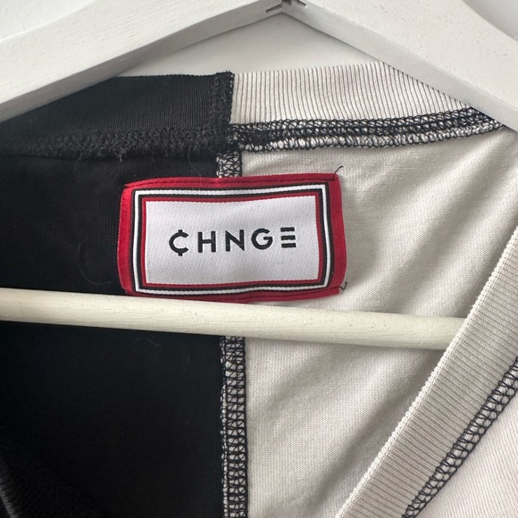 CHNGE Split butterfly unisex t-shirt (100% organic cotton) - Picture 4 of 5